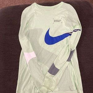 Mens Nike long sleeve t shirt size Large